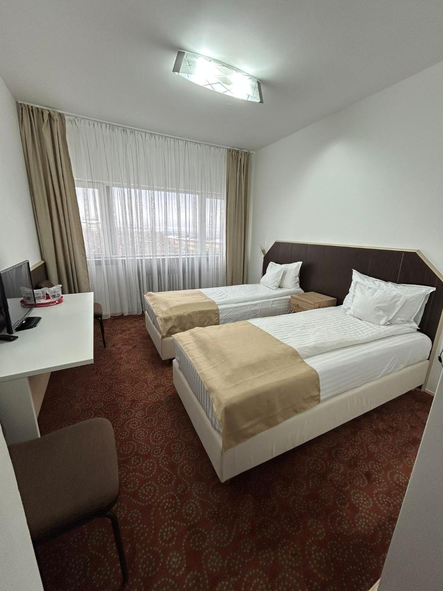 Hotel Bucovina Suceava Luaran gambar