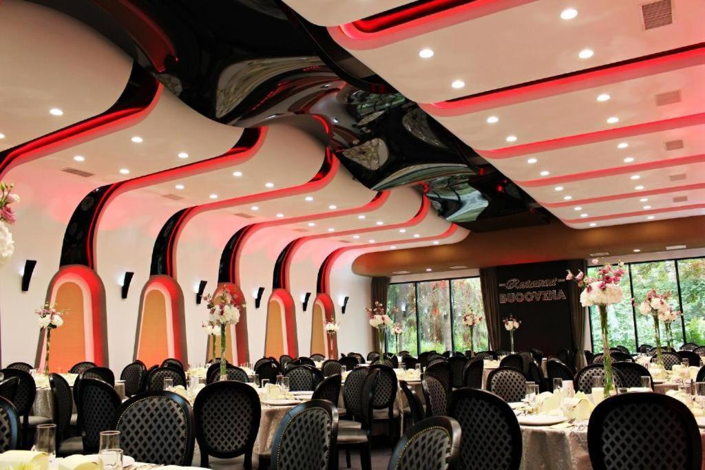 Hotel Bucovina Suceava Luaran gambar