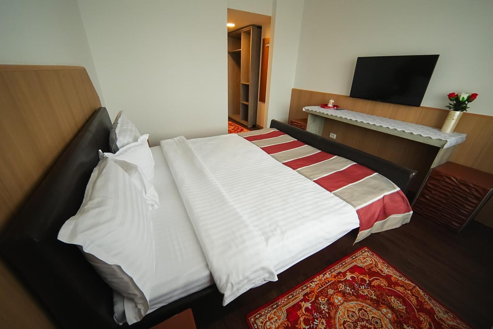 Hotel Bucovina Suceava Luaran gambar