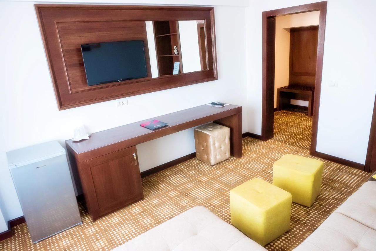Hotel Bucovina Suceava Luaran gambar