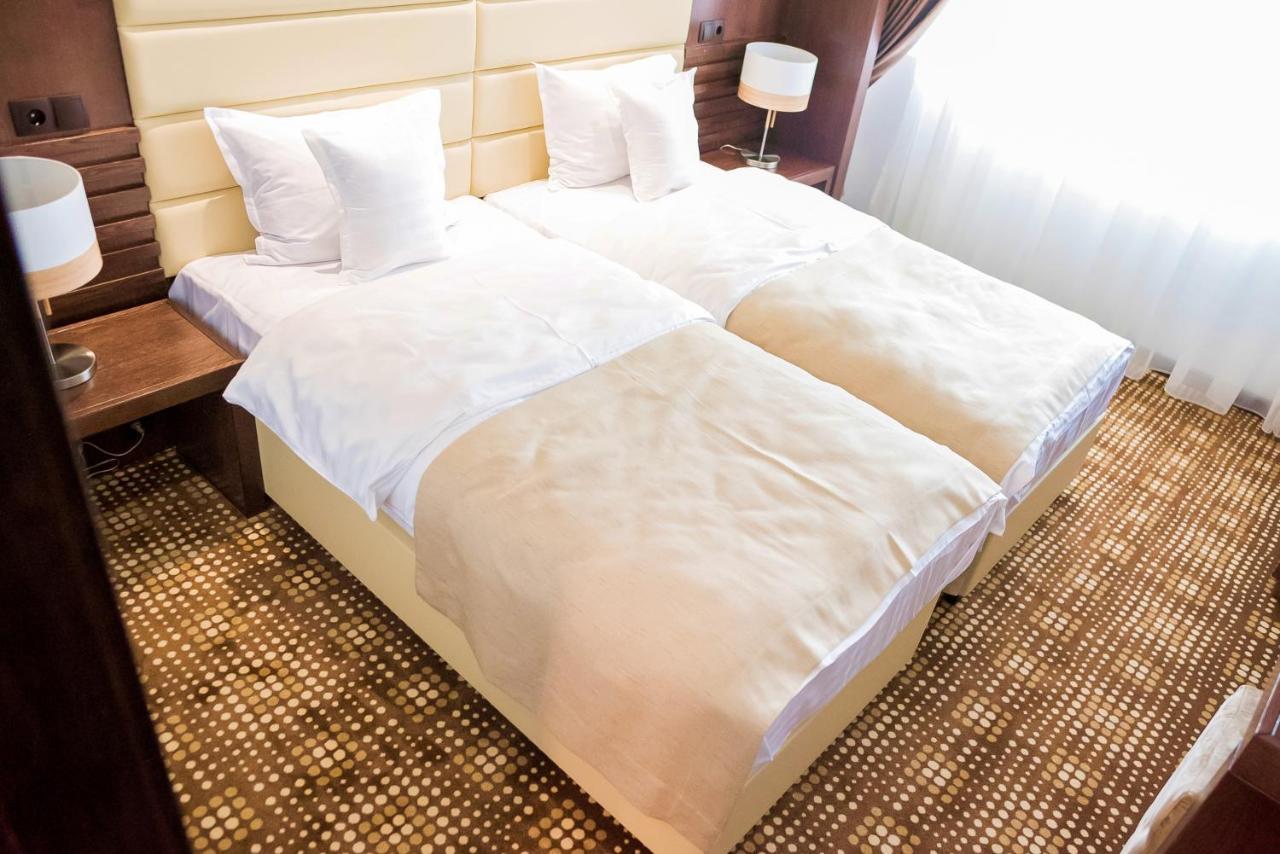 Hotel Bucovina Suceava Luaran gambar